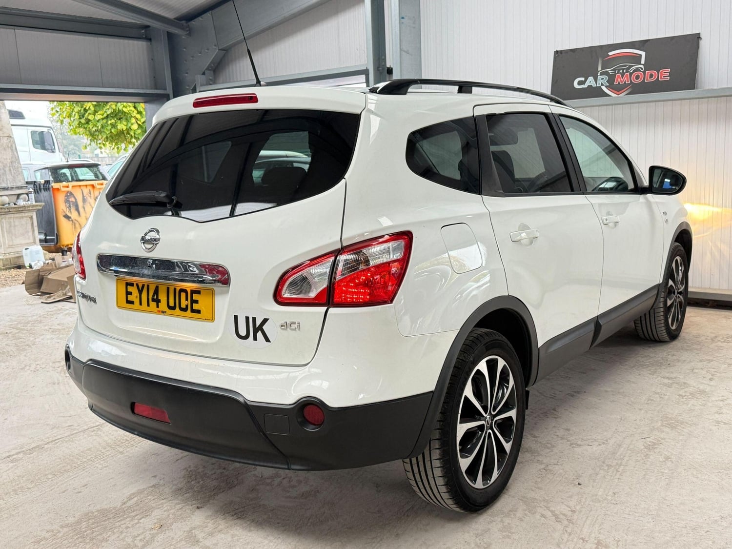 Nissan Qashqai+2 2014 - Cars in Hillingdon