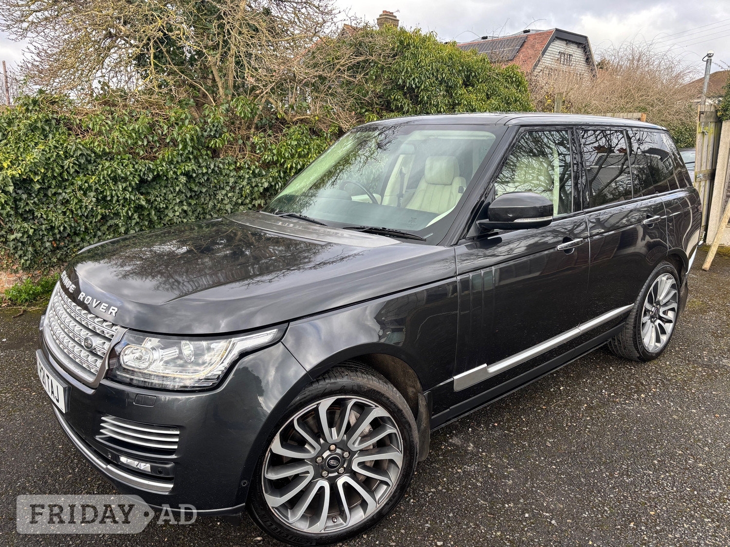 Land Rover Range Rover 2014 in Longfield