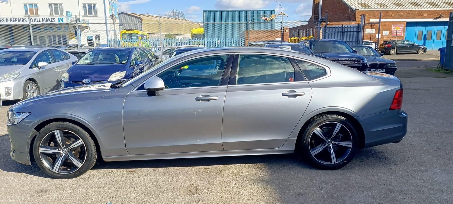 Volvo S90 2018 - Cars