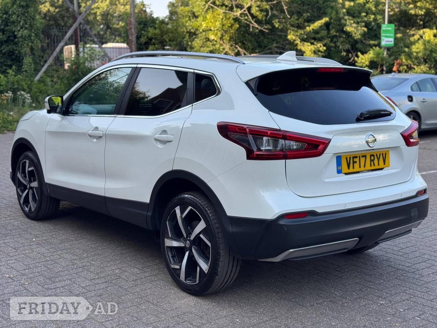 Nissan Qashqai 2017 - Cars in Hillingdon