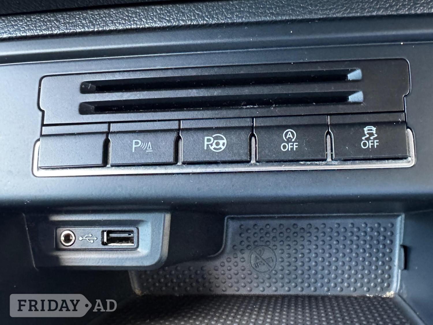 Volkswagen Tiguan 2015 - Cars