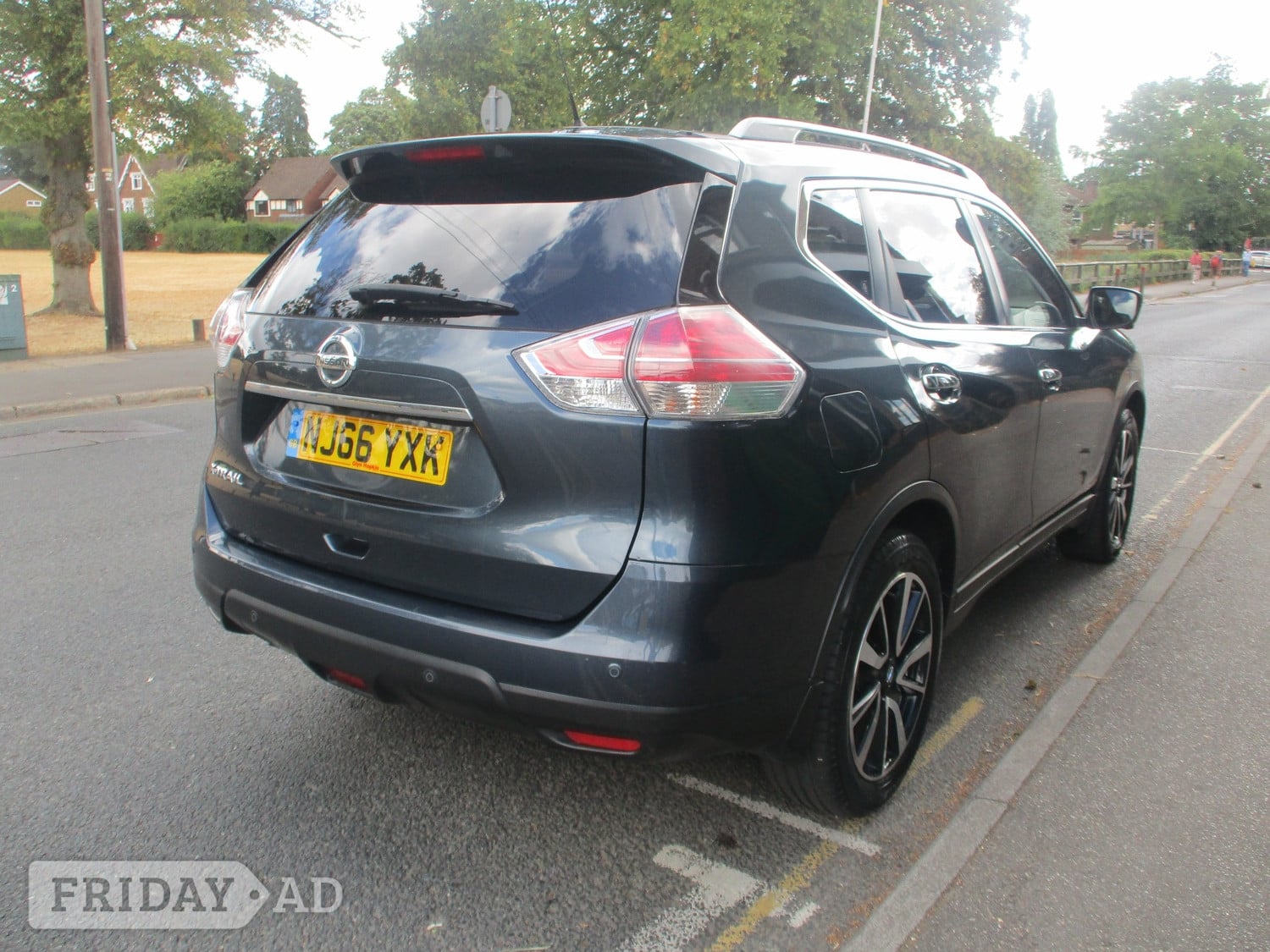 Nissan X-Trail 2016 - Cars in Uxbridge