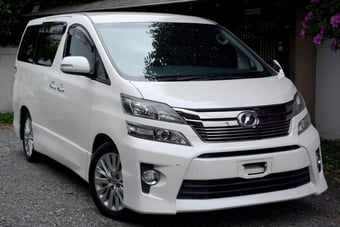 Toyota Vellfire 2012