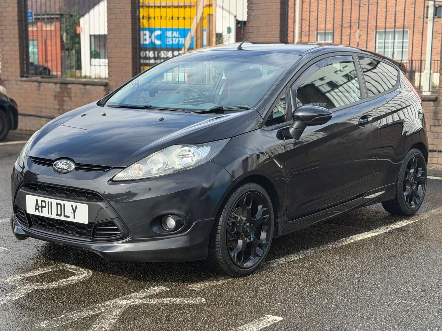 [ berth ]Ford Fiesta