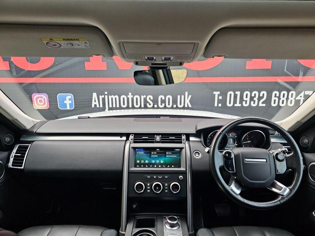 [ berth ]Land Rover Discovery