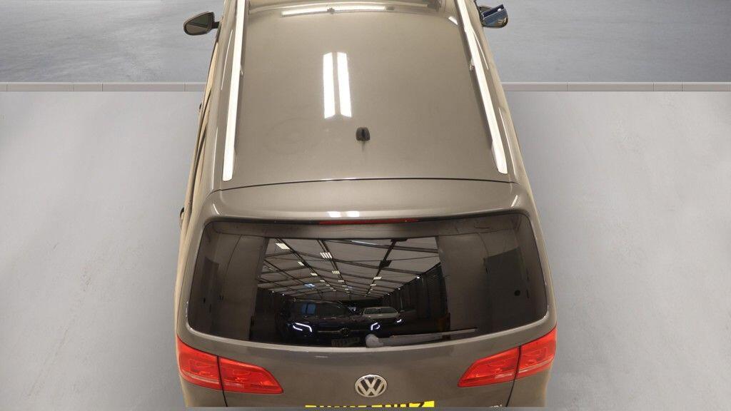 Volkswagen Touran 2014 - Cars