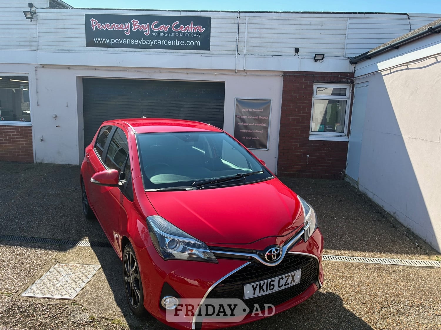 Toyota Yaris 2016 in Pevensey