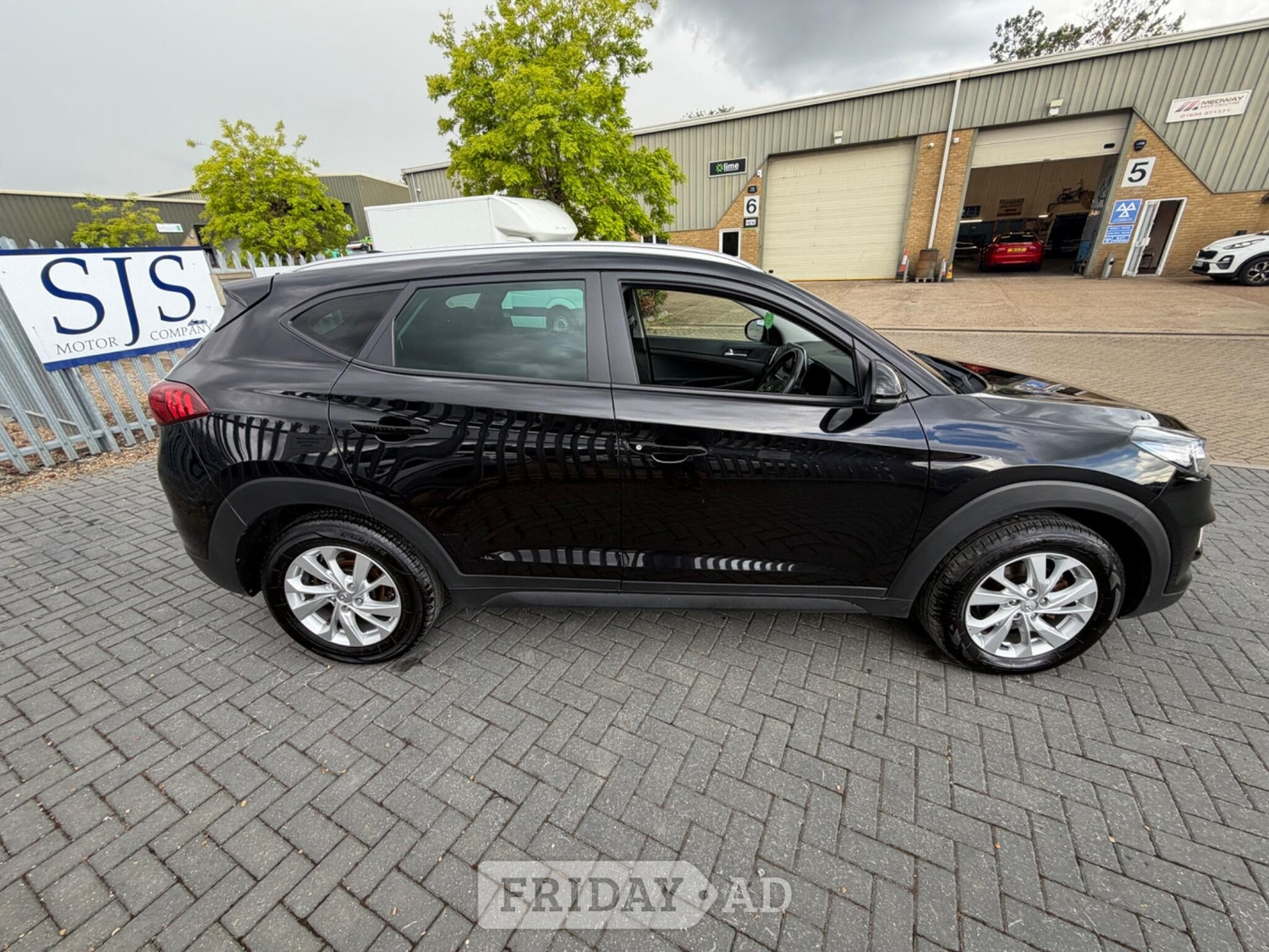 [ berth ]Hyundai Tucson