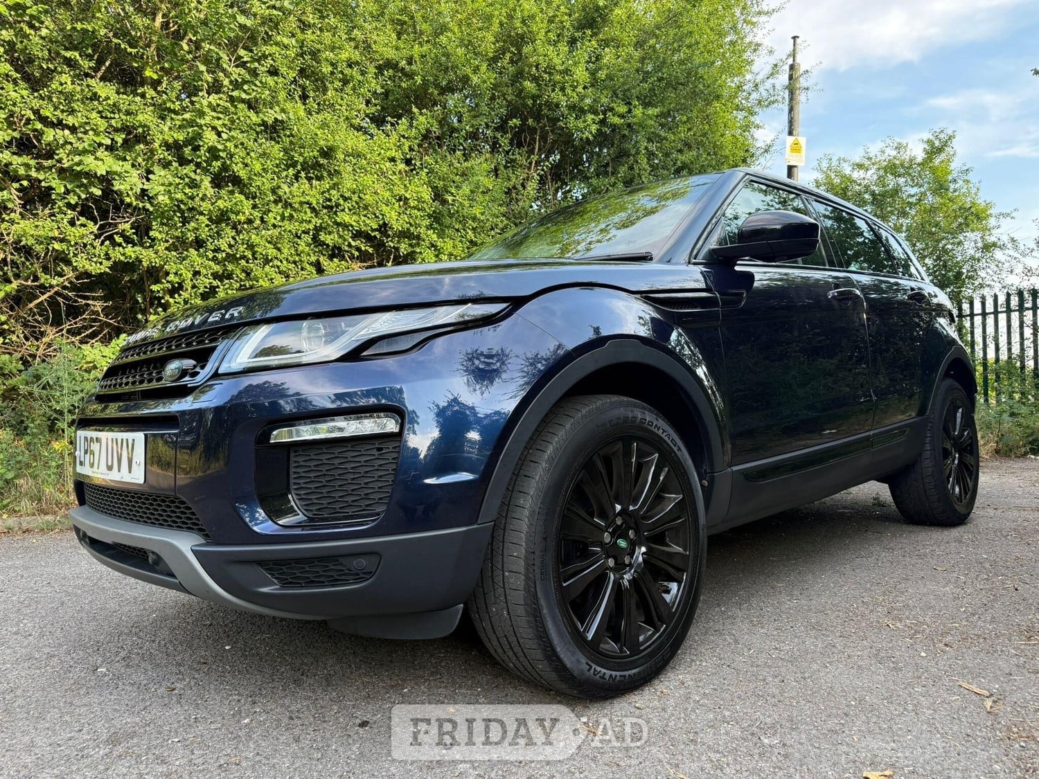 [ berth ]Land Rover Range Rover Evoque