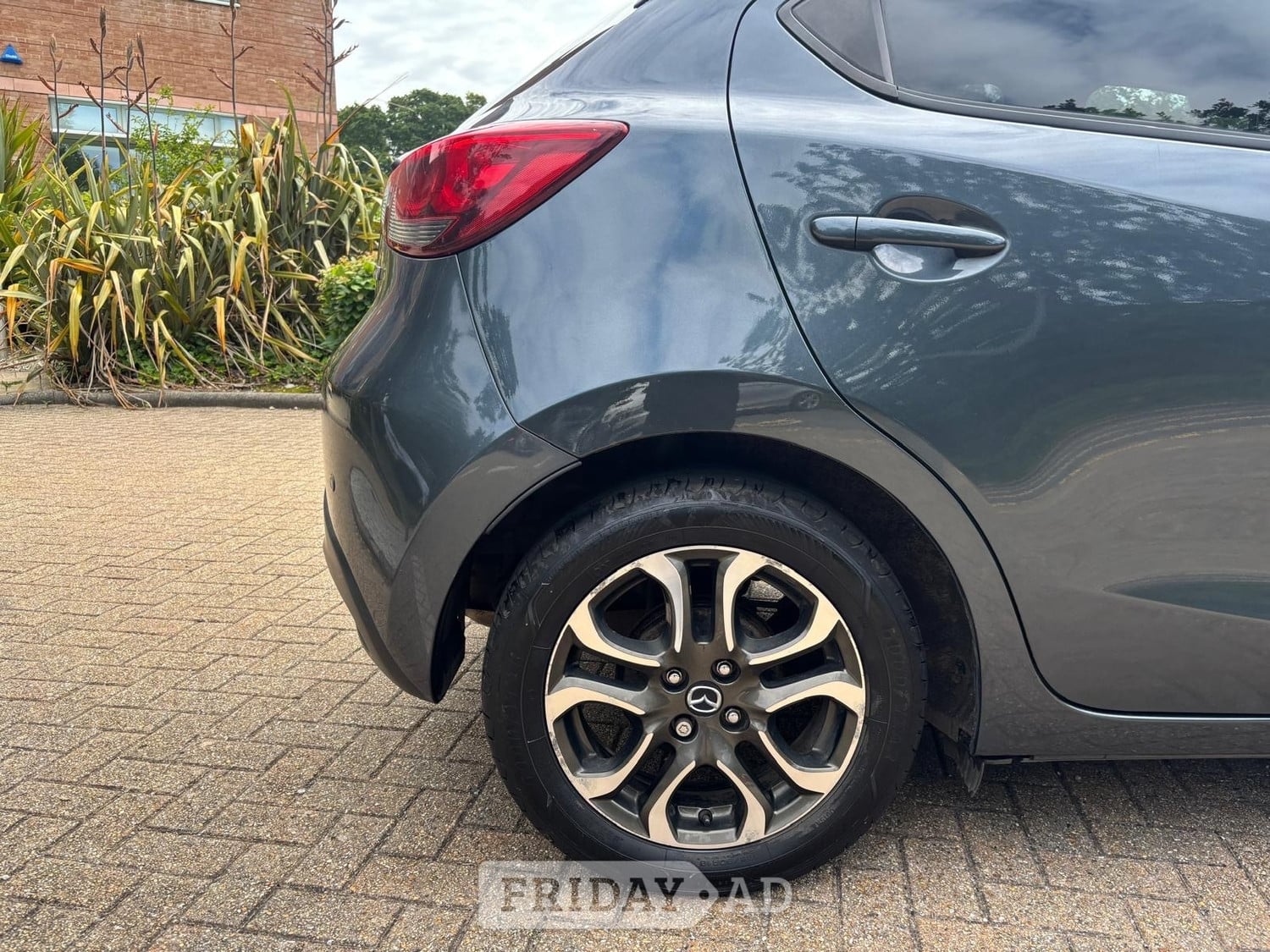 Mazda Mazda2 2016 - Cars