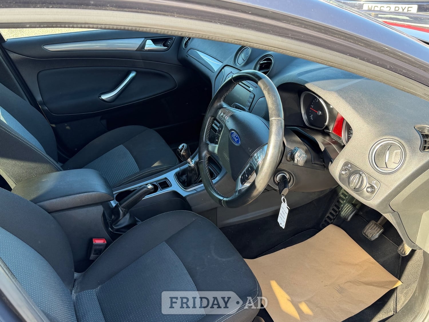 [ berth ]Ford Mondeo