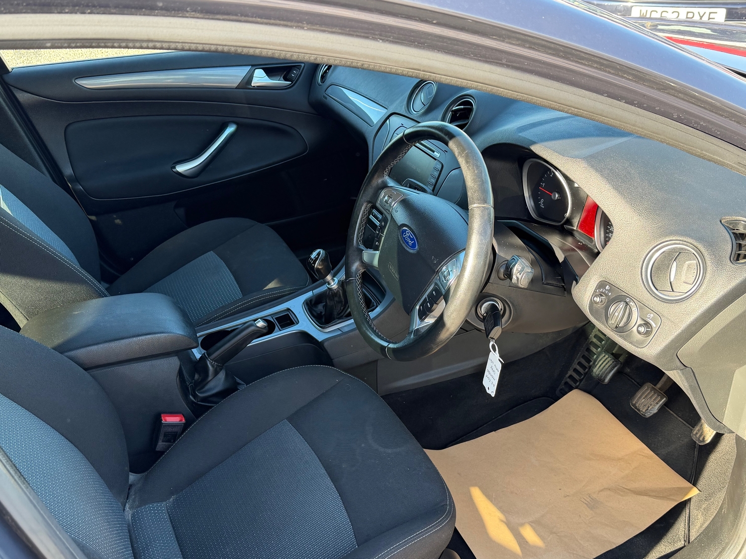 [ berth ]Ford Mondeo