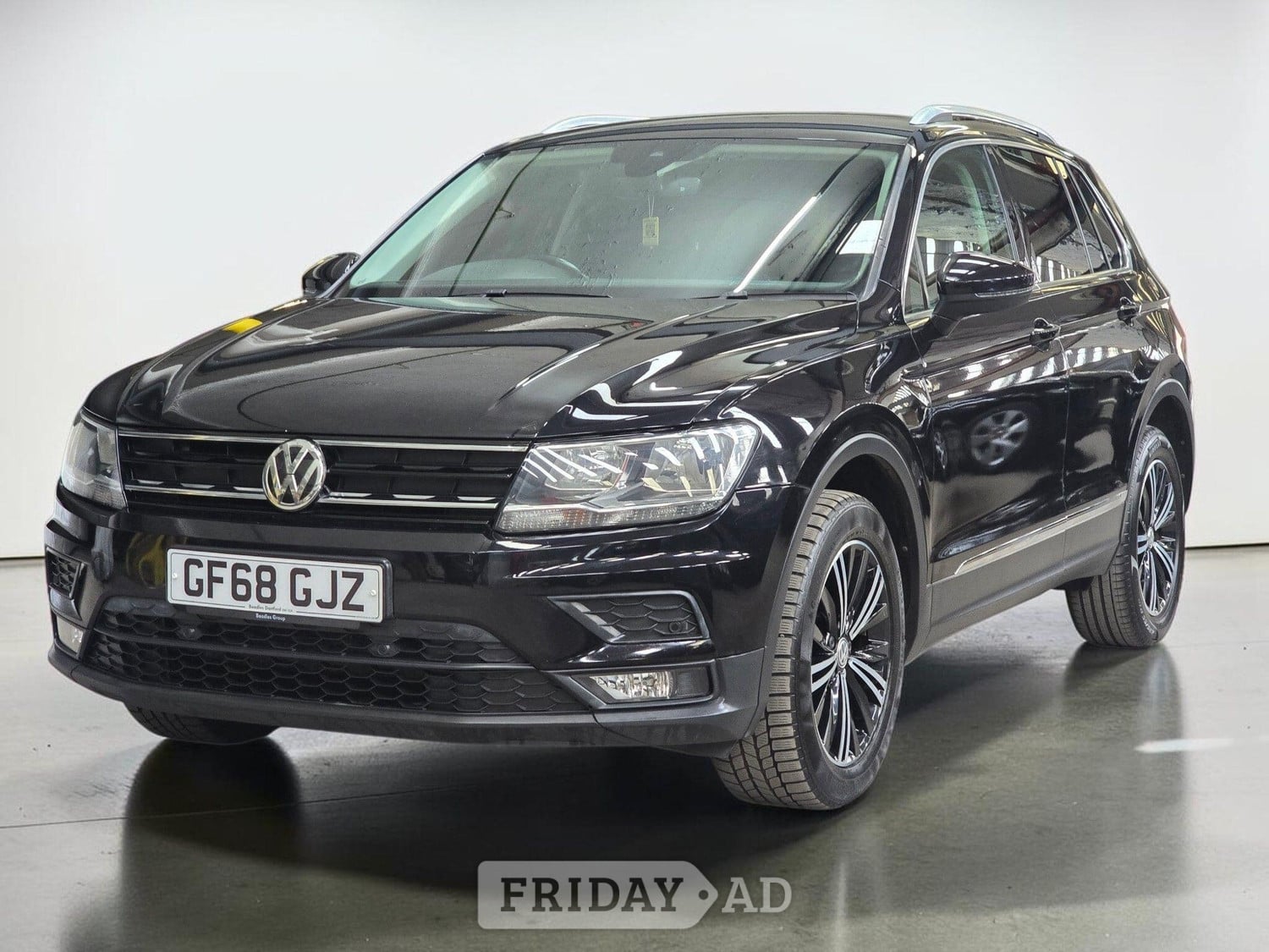 Volkswagen Tiguan 2018 - Cars in Bolton