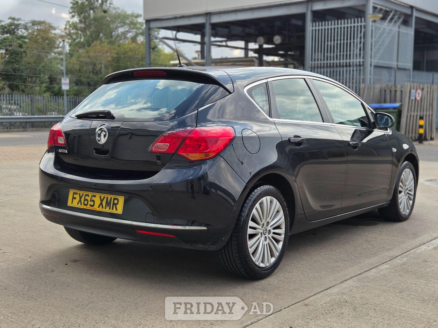 [ berth ]Vauxhall Astra