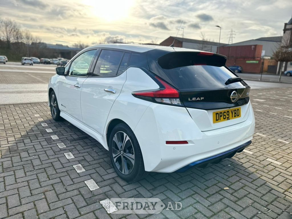 Nissan LEAF 2019 - Cars