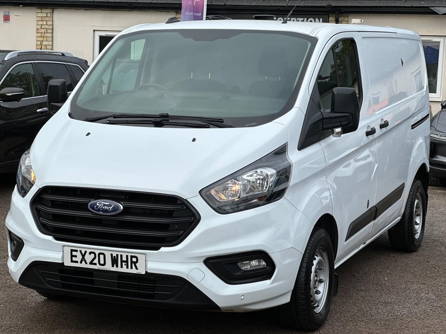 [ berth ]Ford Transit Custom