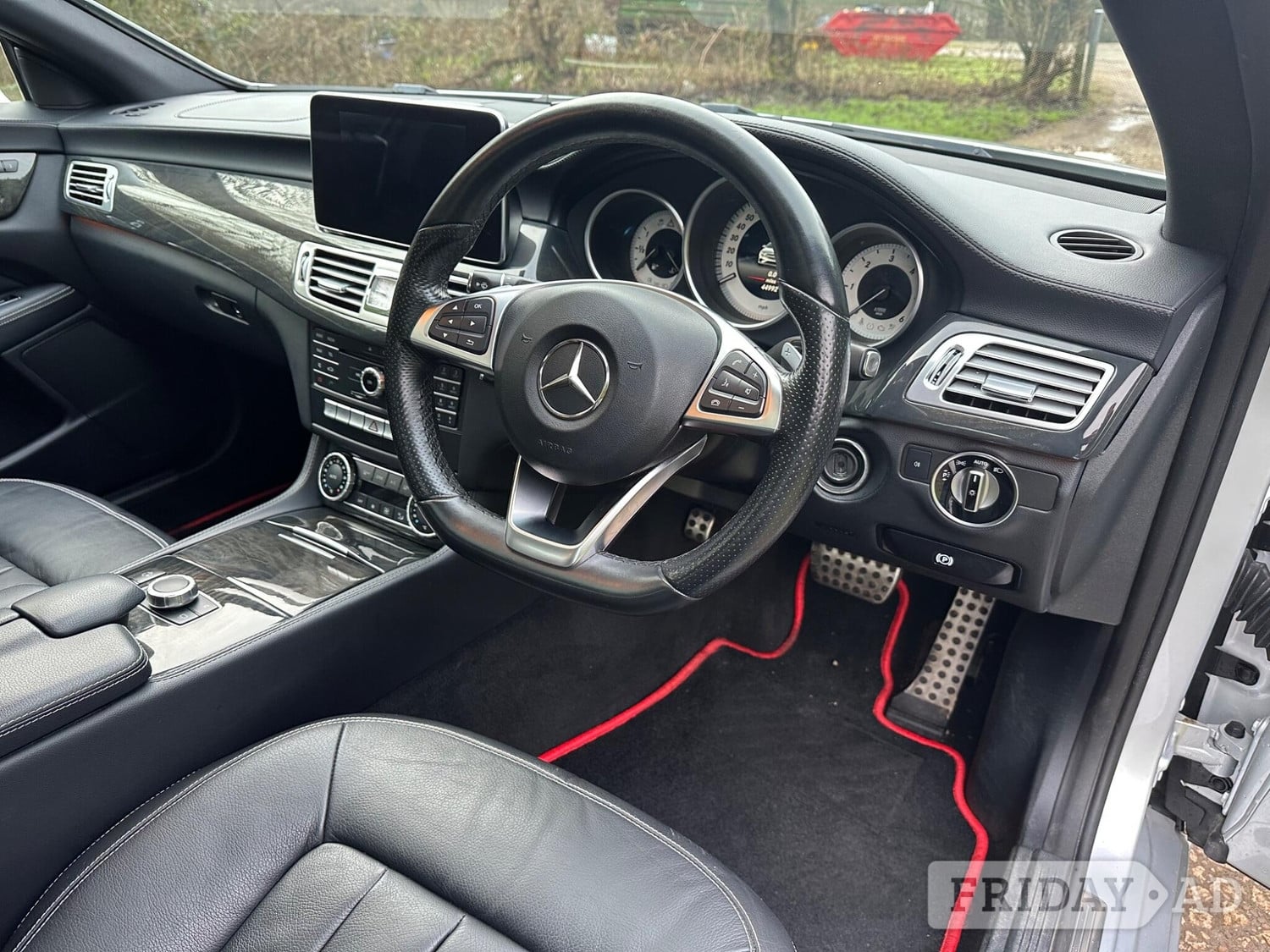 [ berth ]Mercedes-Benz CLS Class