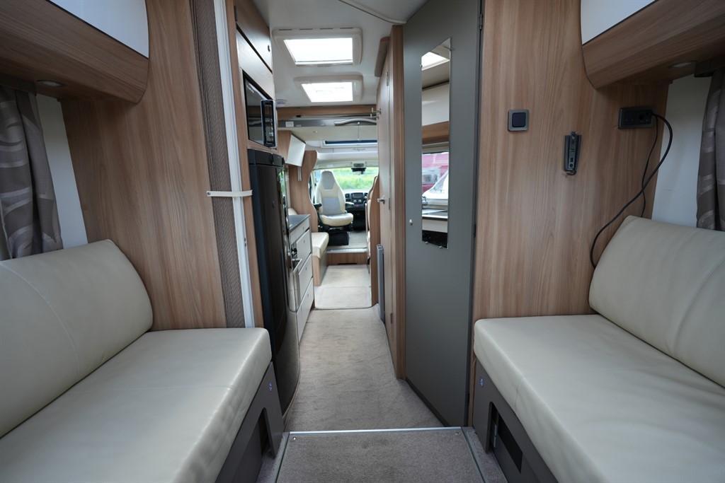 [6 berth ]Bailey Autograph 79-6