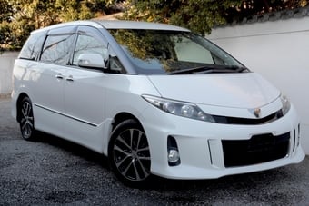 Toyota Estima 2013