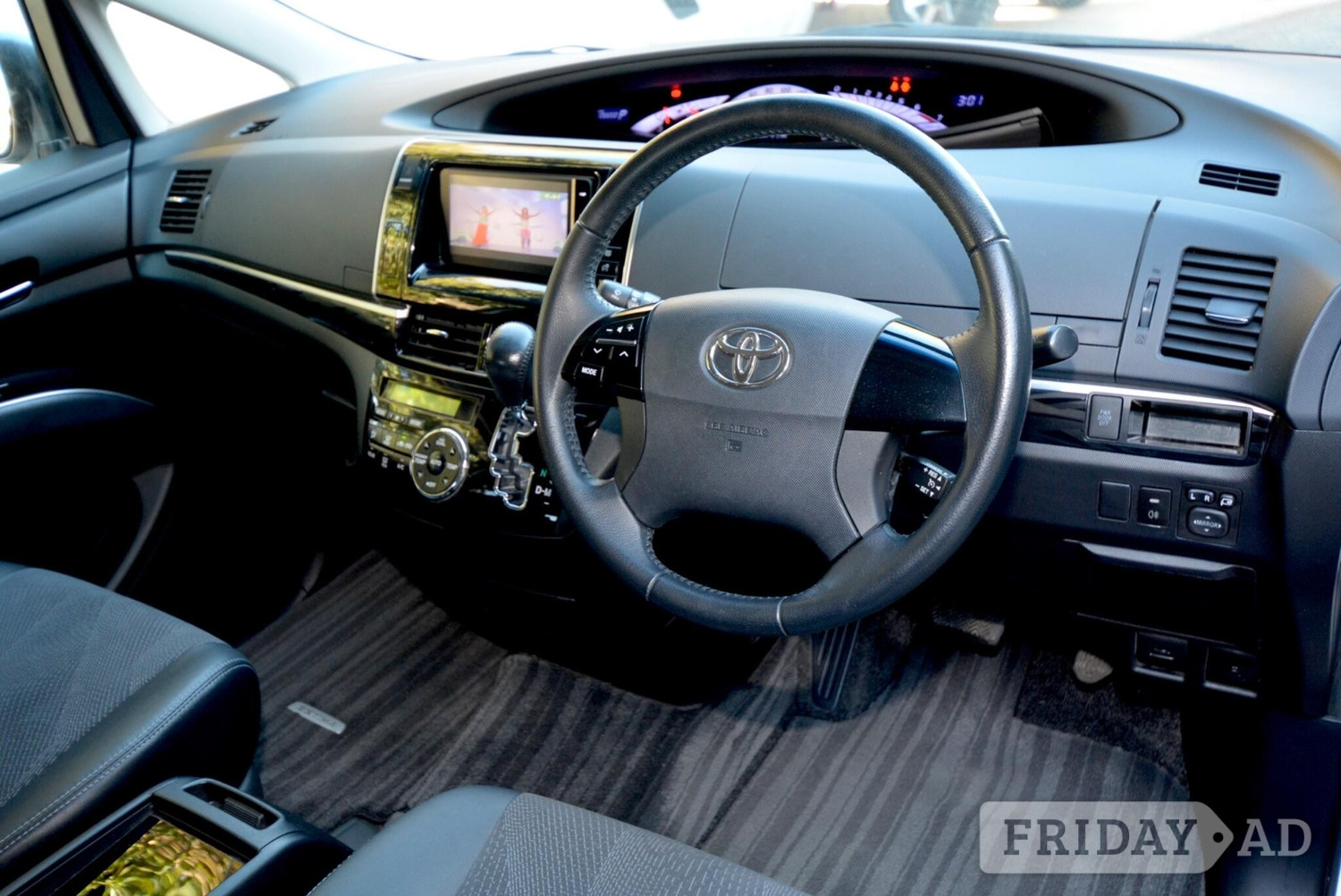 Toyota Estima Chingford
