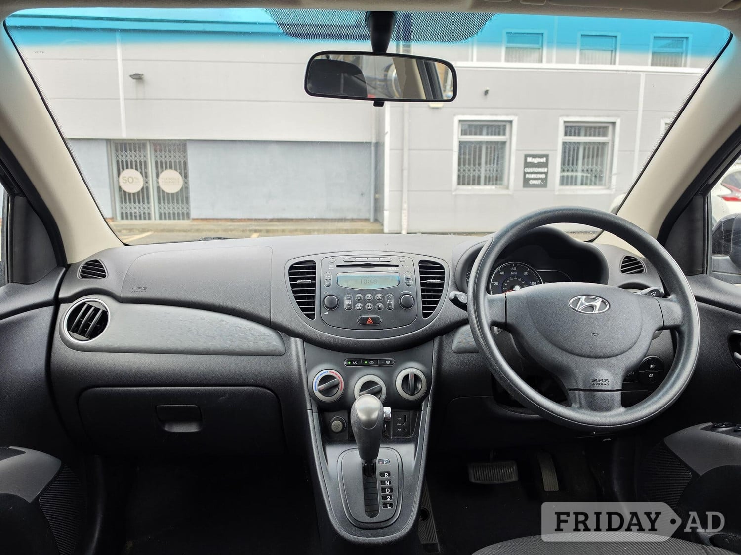 Hyundai i10 2011 - Cars in Slough
