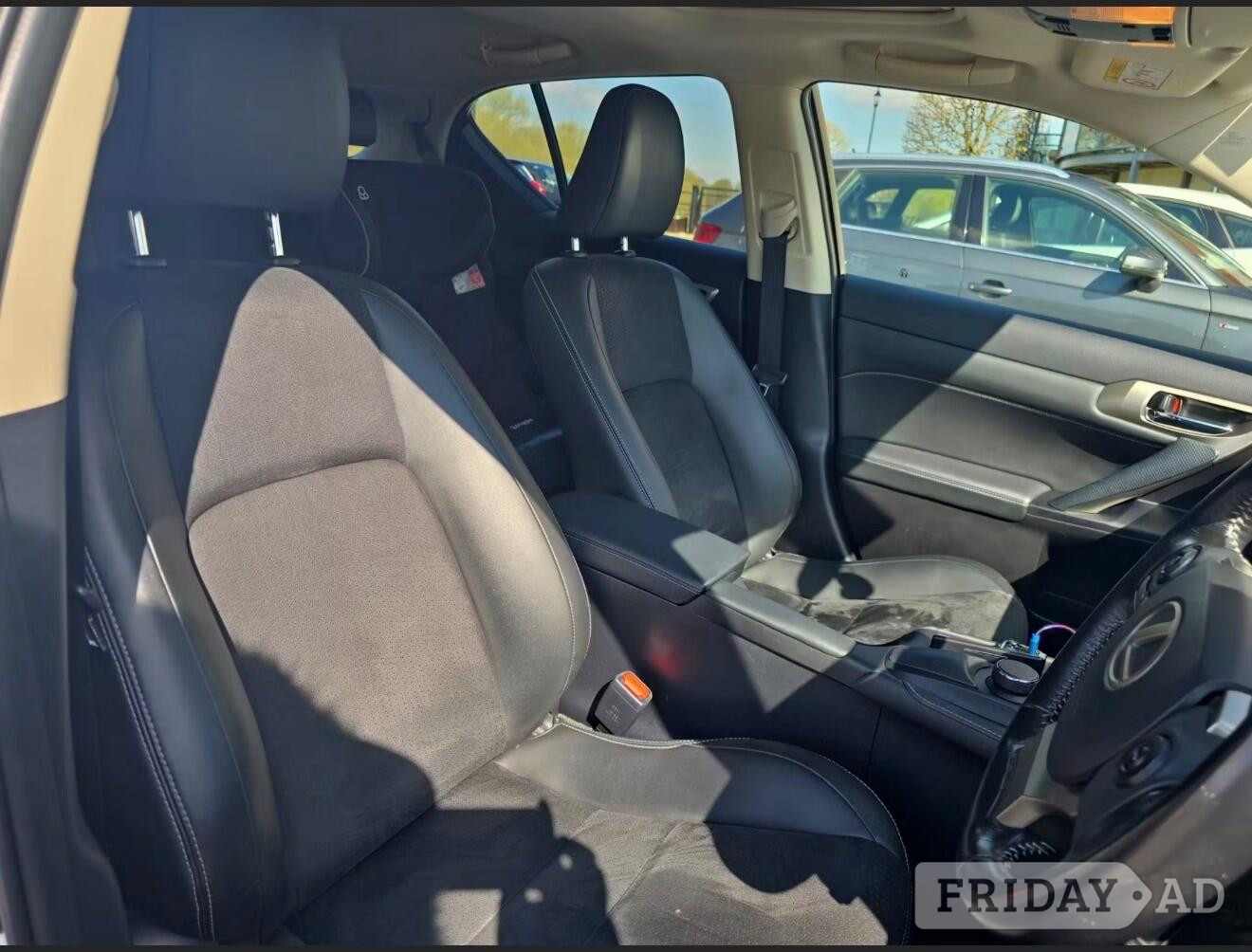 [ berth ]Lexus CT