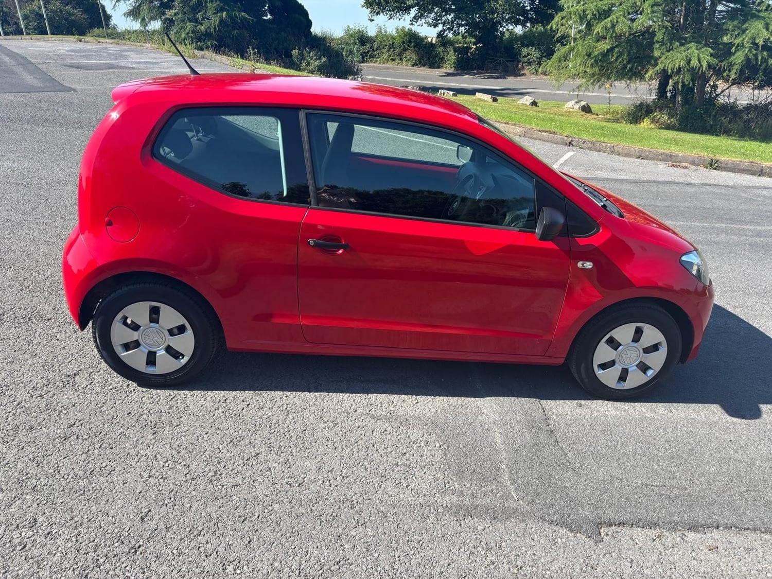 Volkswagen UP! 2014 - Cars in Swansea