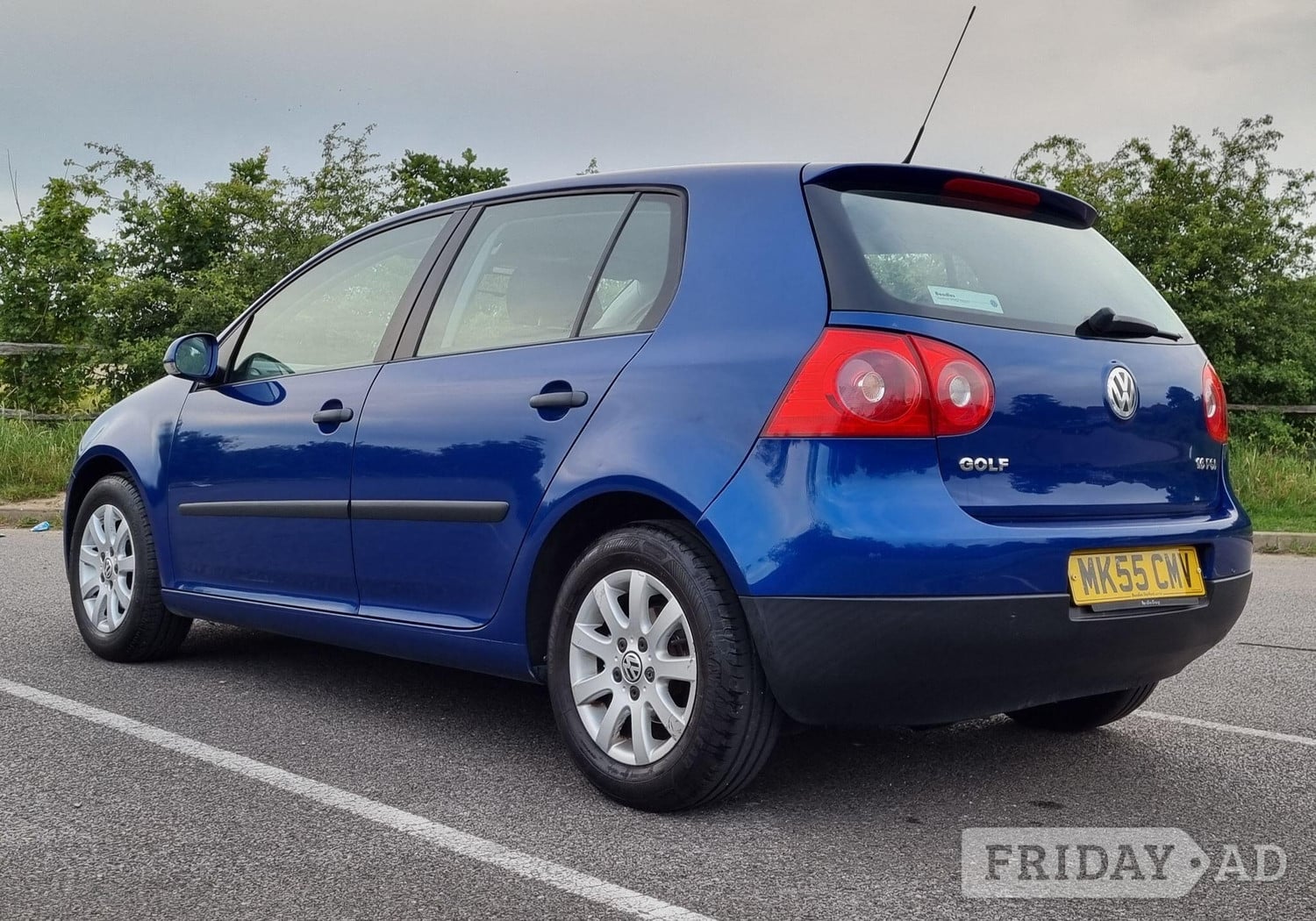 Volkswagen Golf 2005 - Cars in Windsor