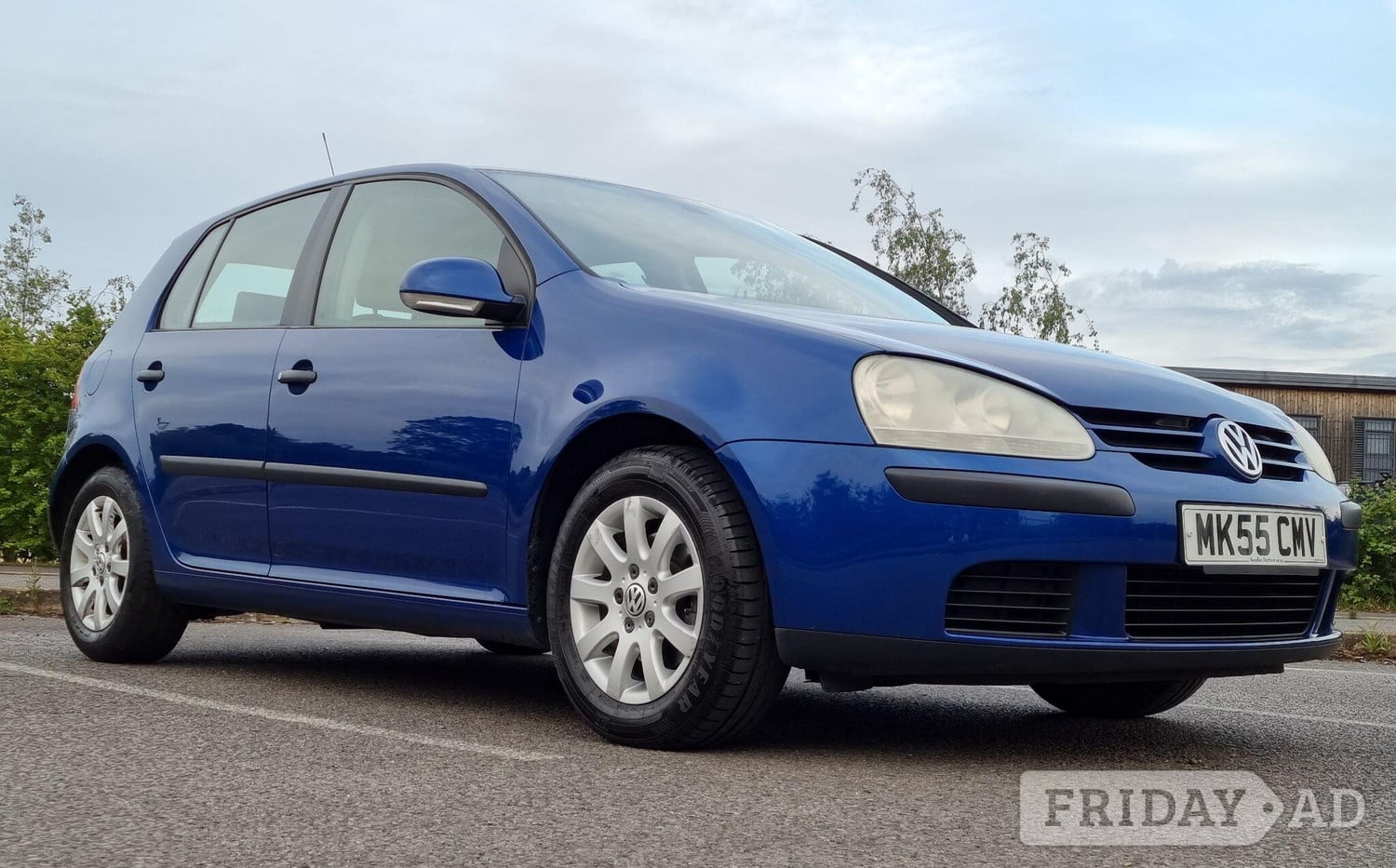Volkswagen Golf 2005 - Cars