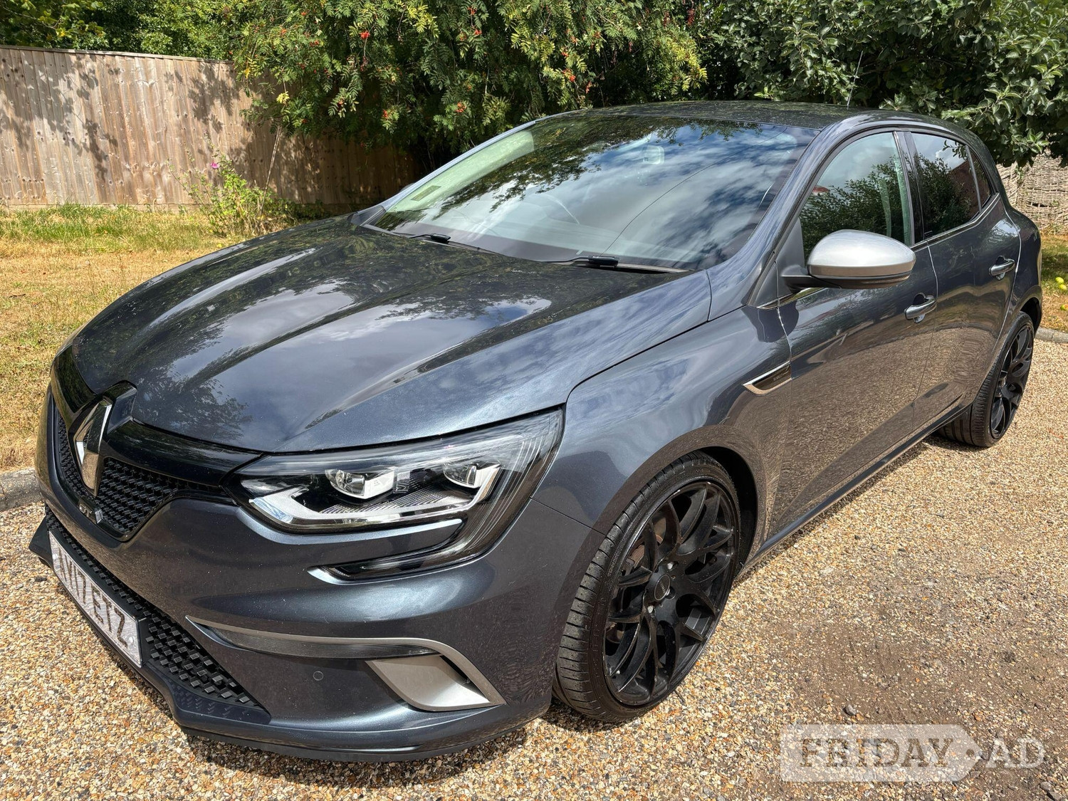 Renault Megane 2017 - Cars in High Wycombe