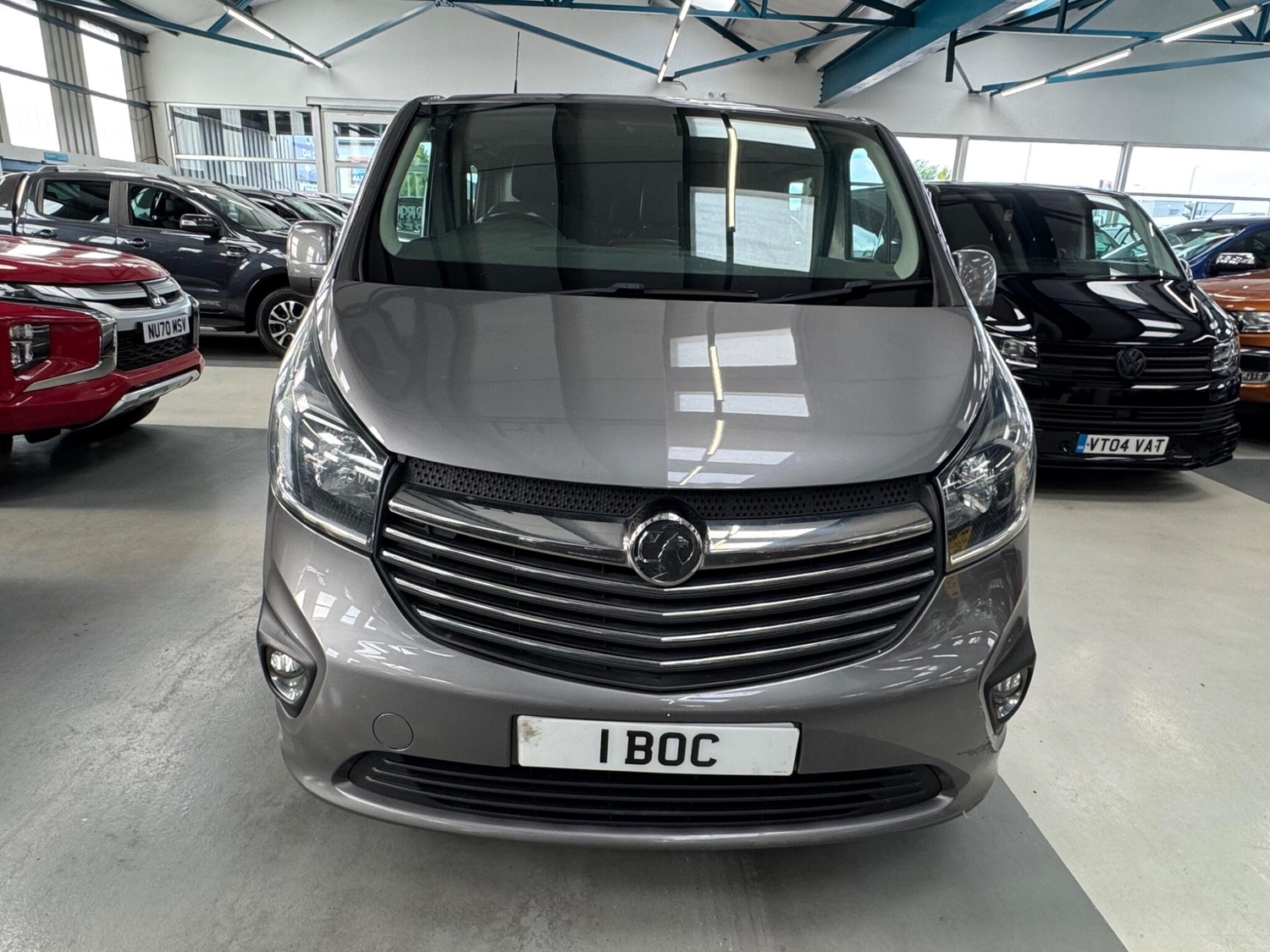 [ berth ]Vauxhall Vivaro