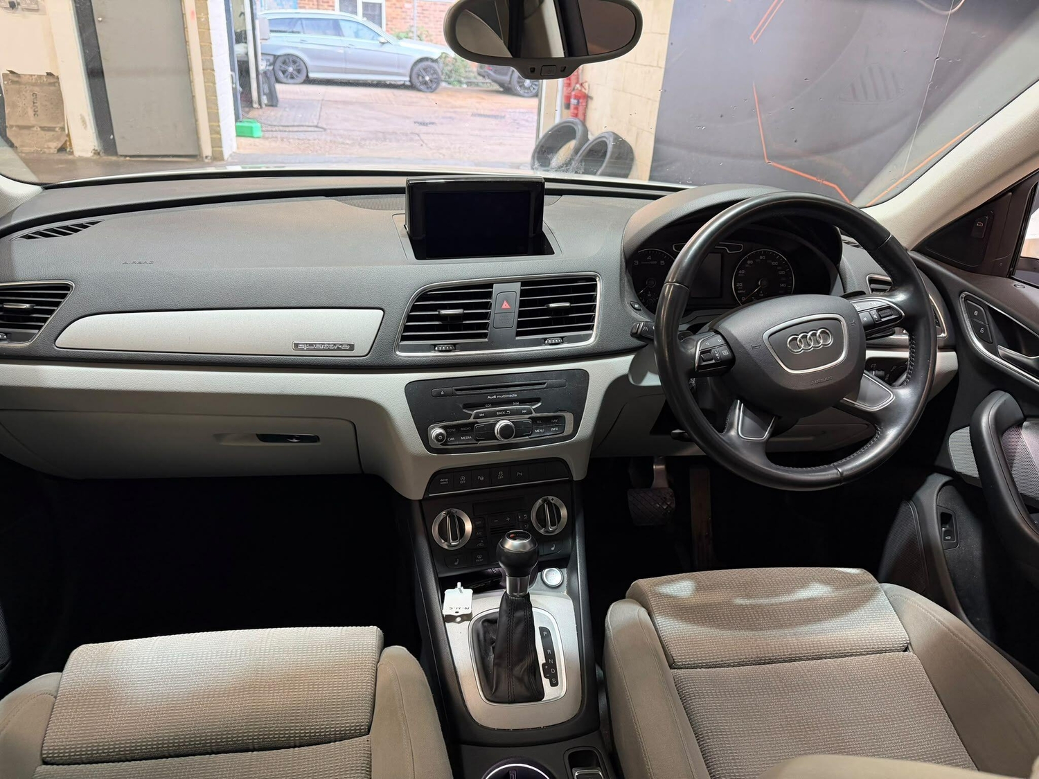 [ berth ]Audi Q3