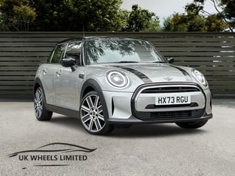 Mini Hatch 2023