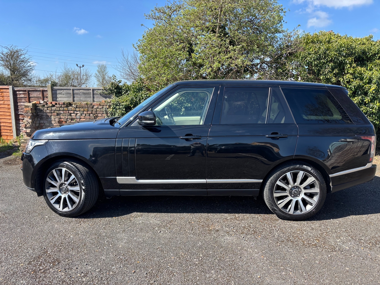 Land Rover Range Rover 2013 - Cars in Longfield