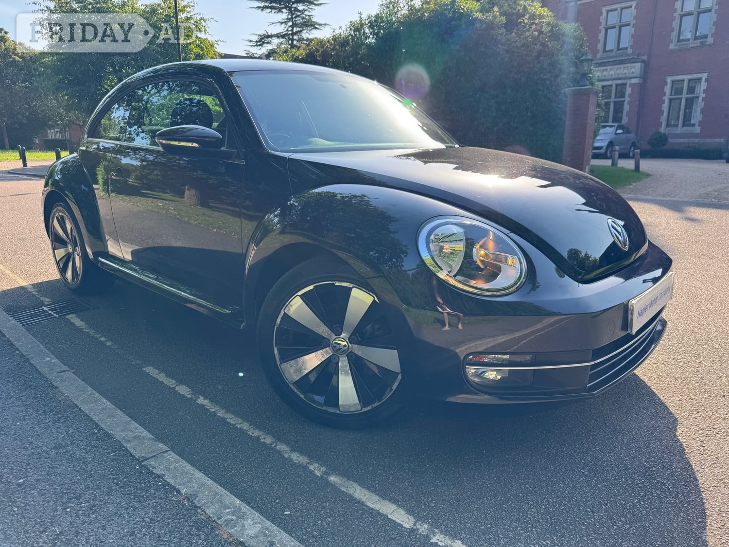Volkswagen Beetle 2014 in Horsham
