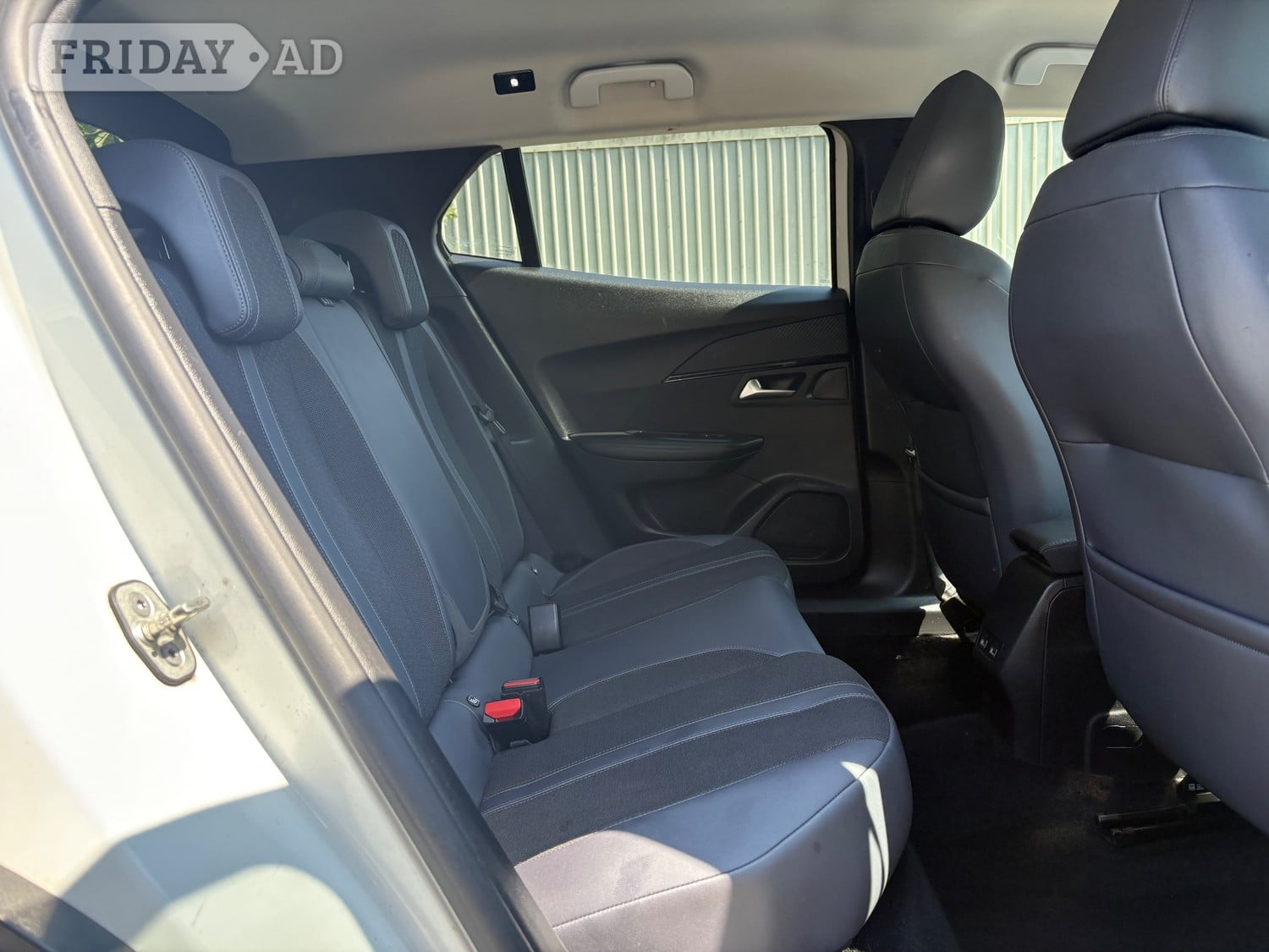 Peugeot 2008 2020 - Cars