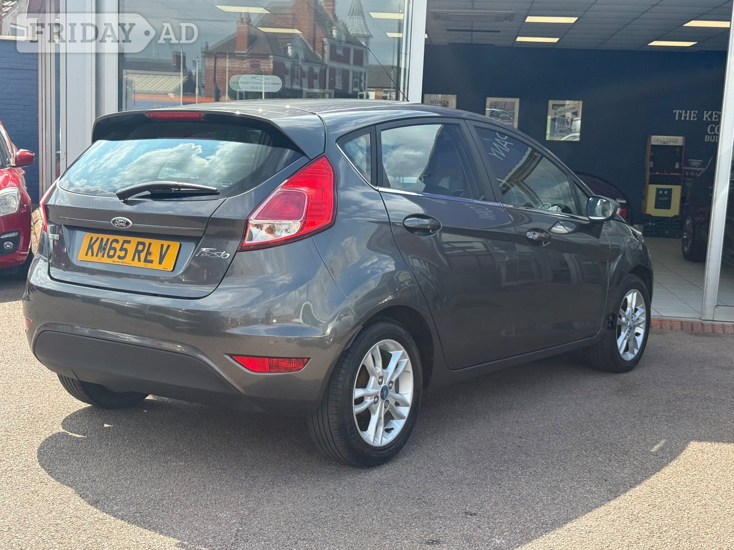 [ berth ]Ford Fiesta