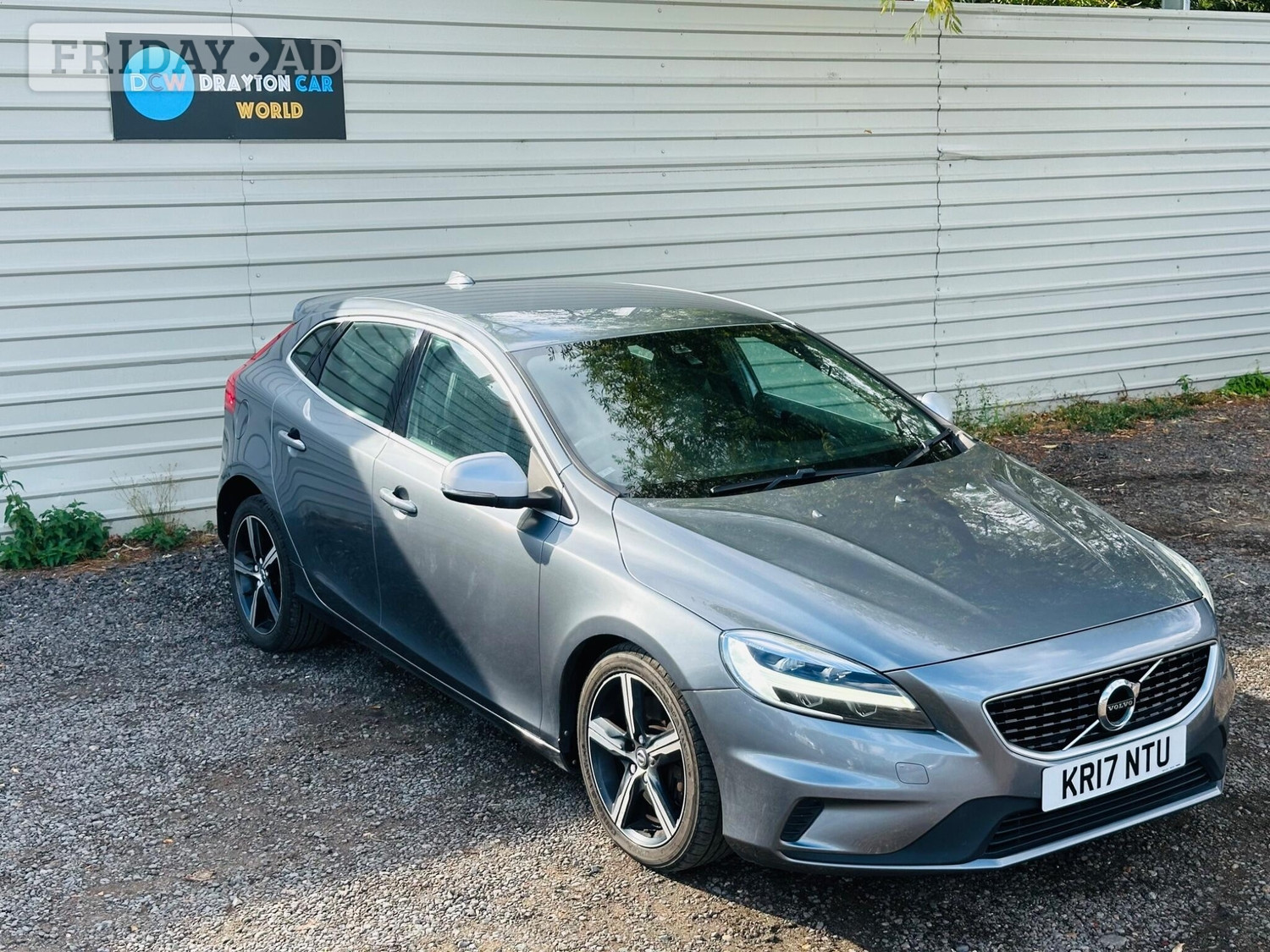 Volvo V40 2017 - Cars