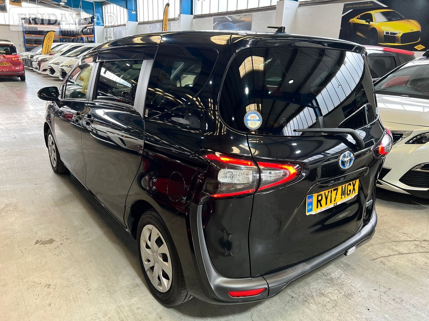 Toyota Sienta 2017 - Cars in Birmingham