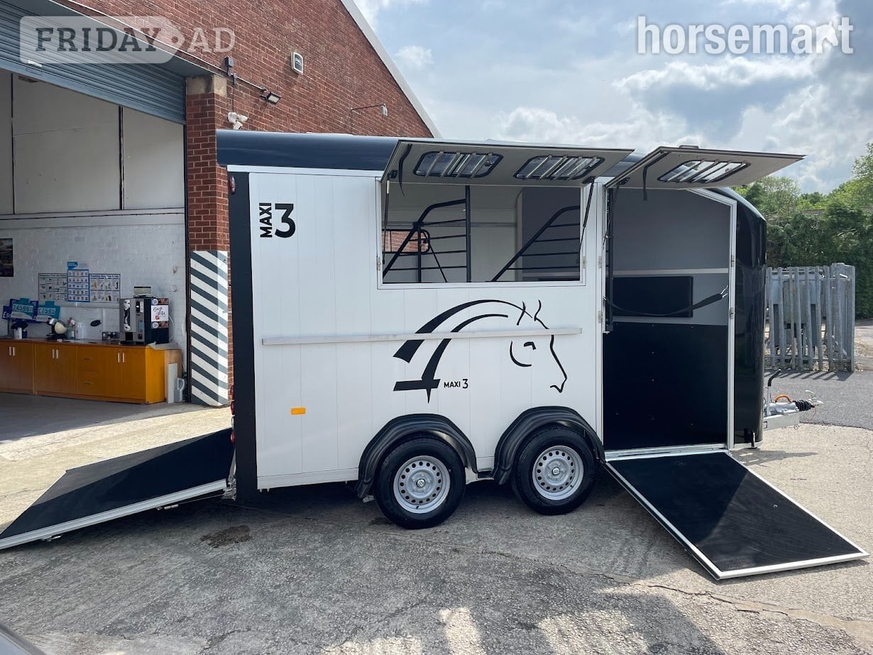 Cheval Liberte Maxi 3  Horse Trailer - Trailers & Horseboxes in Preston
