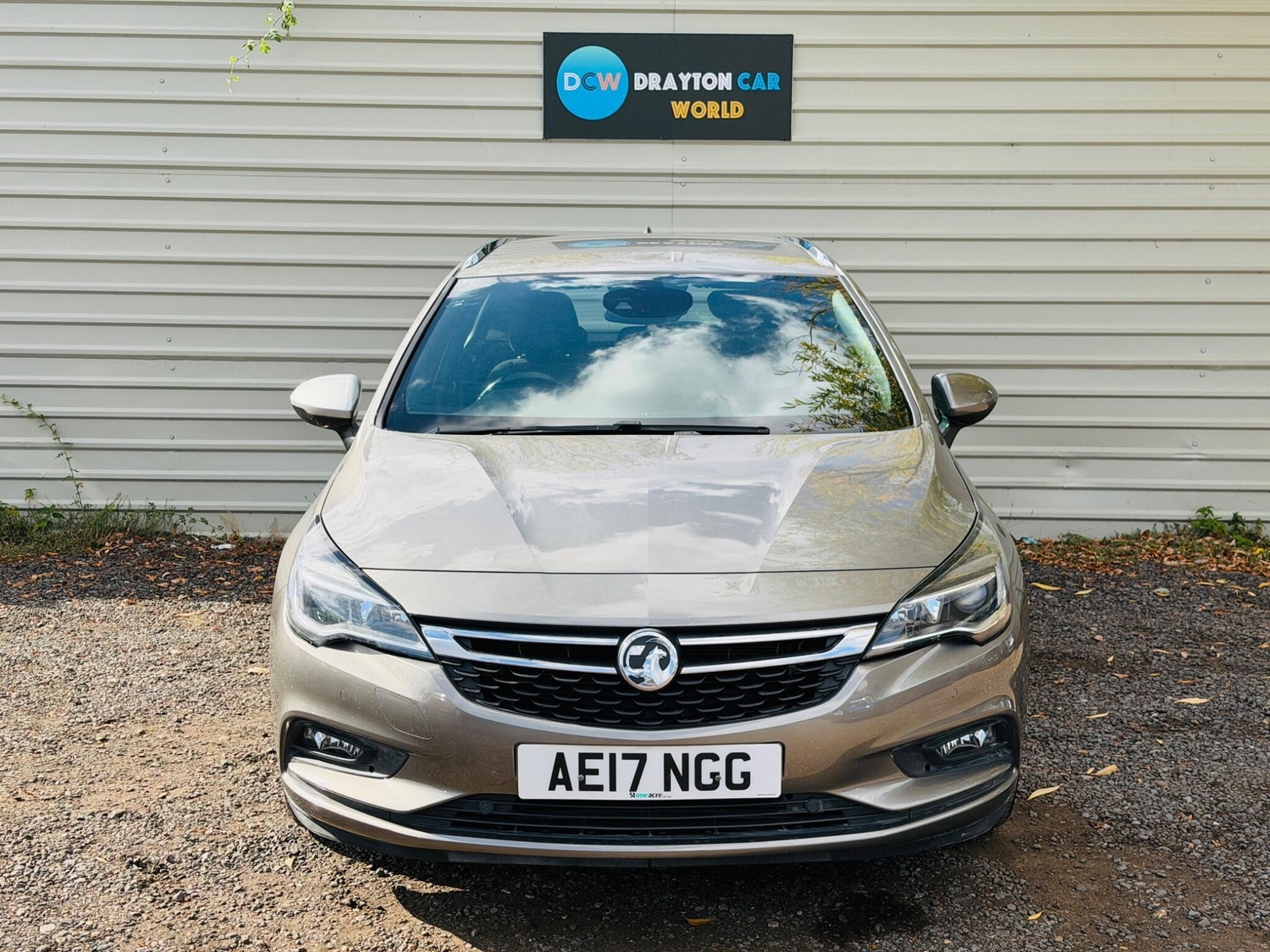 [ berth ]Vauxhall Astra