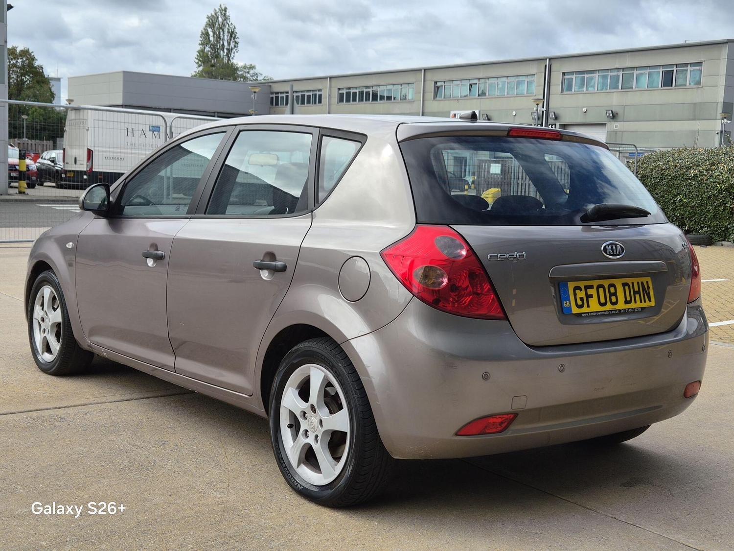 [ berth ]Kia Ceed