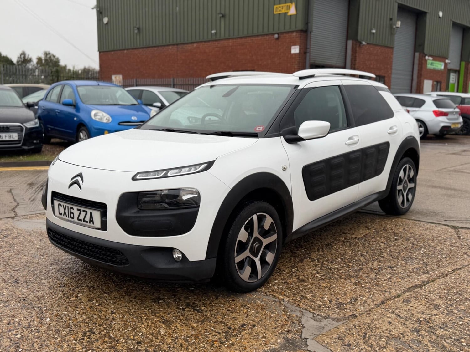 [ berth ]Citroen C4 Cactus