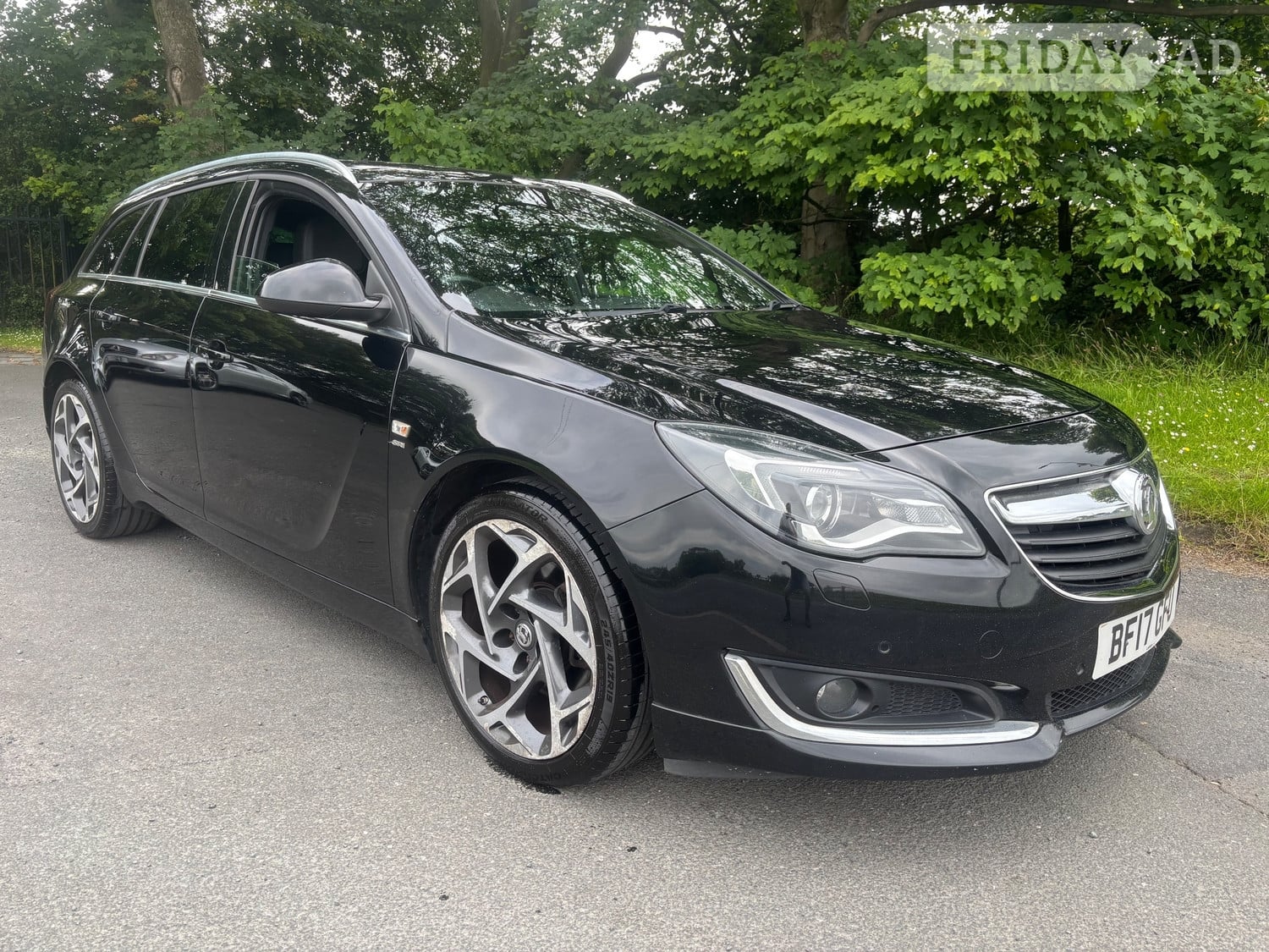 Vauxhall Insignia 2017 in Leeds