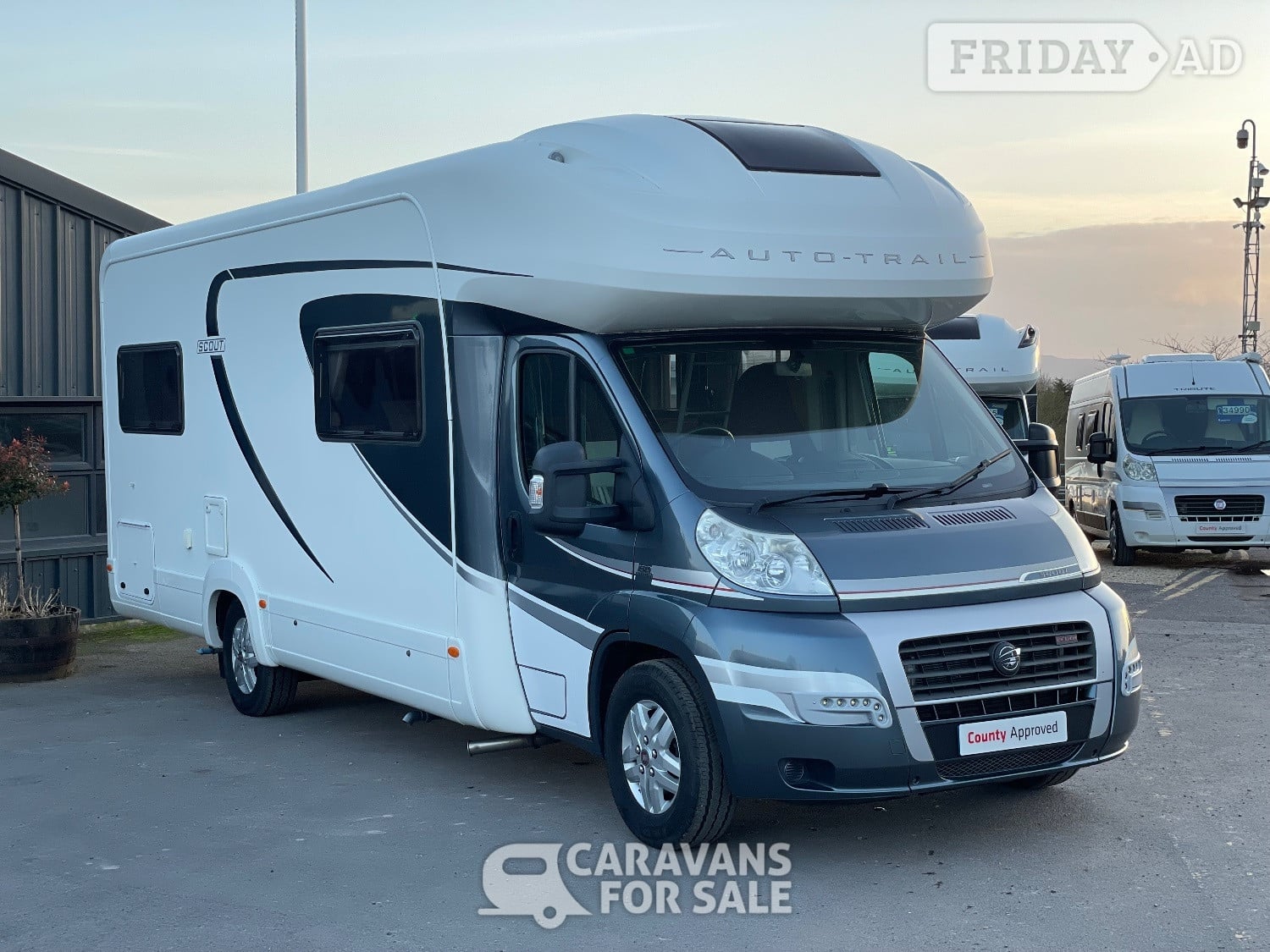 [ berth ]Auto-Trail Frontier Scout