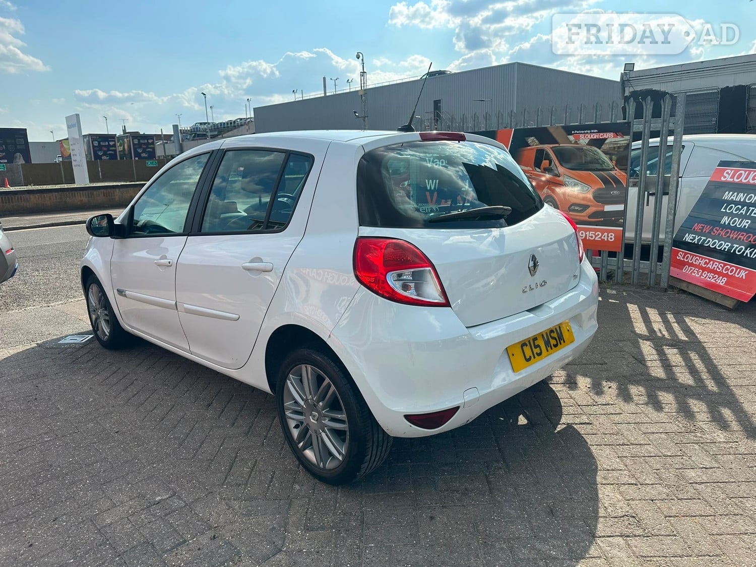 [ berth ]Renault Clio