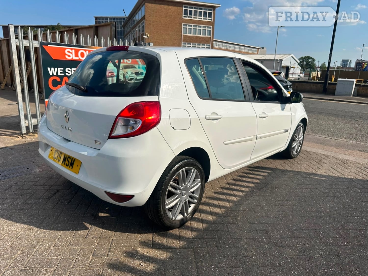 Renault Clio 2012 - Cars in Slough