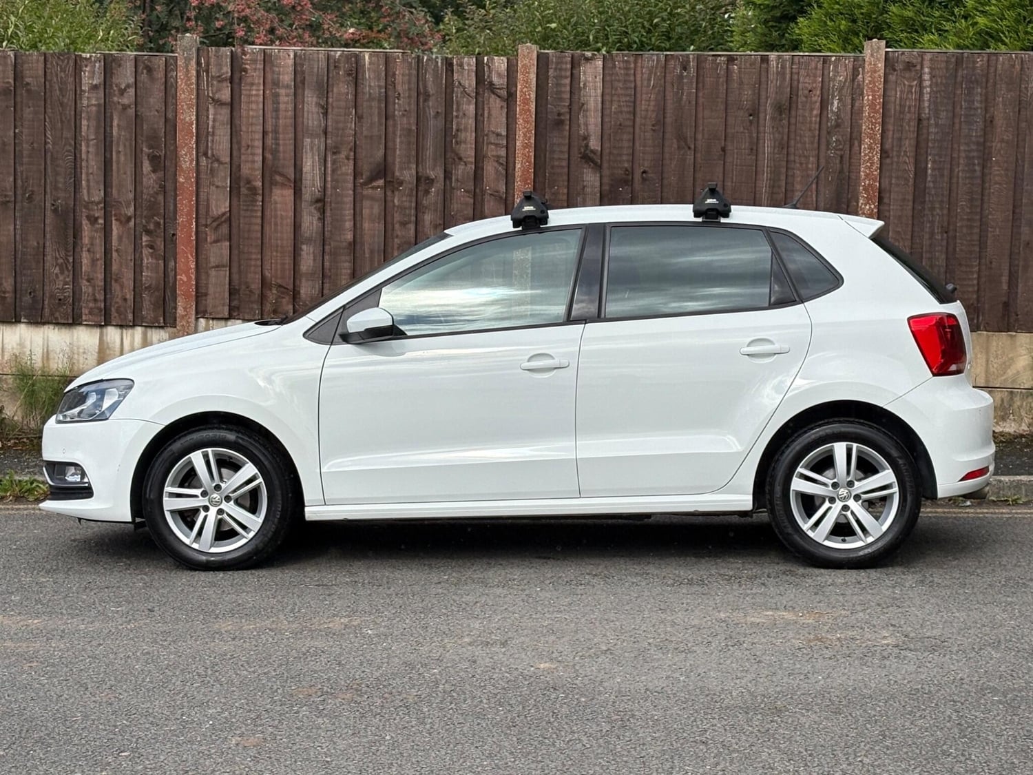Volkswagen Polo 2017 - Cars