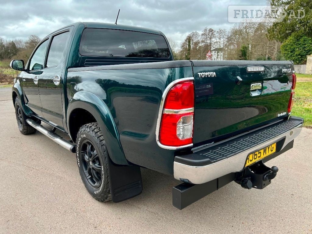 Toyota Hilux 2015 - Cars