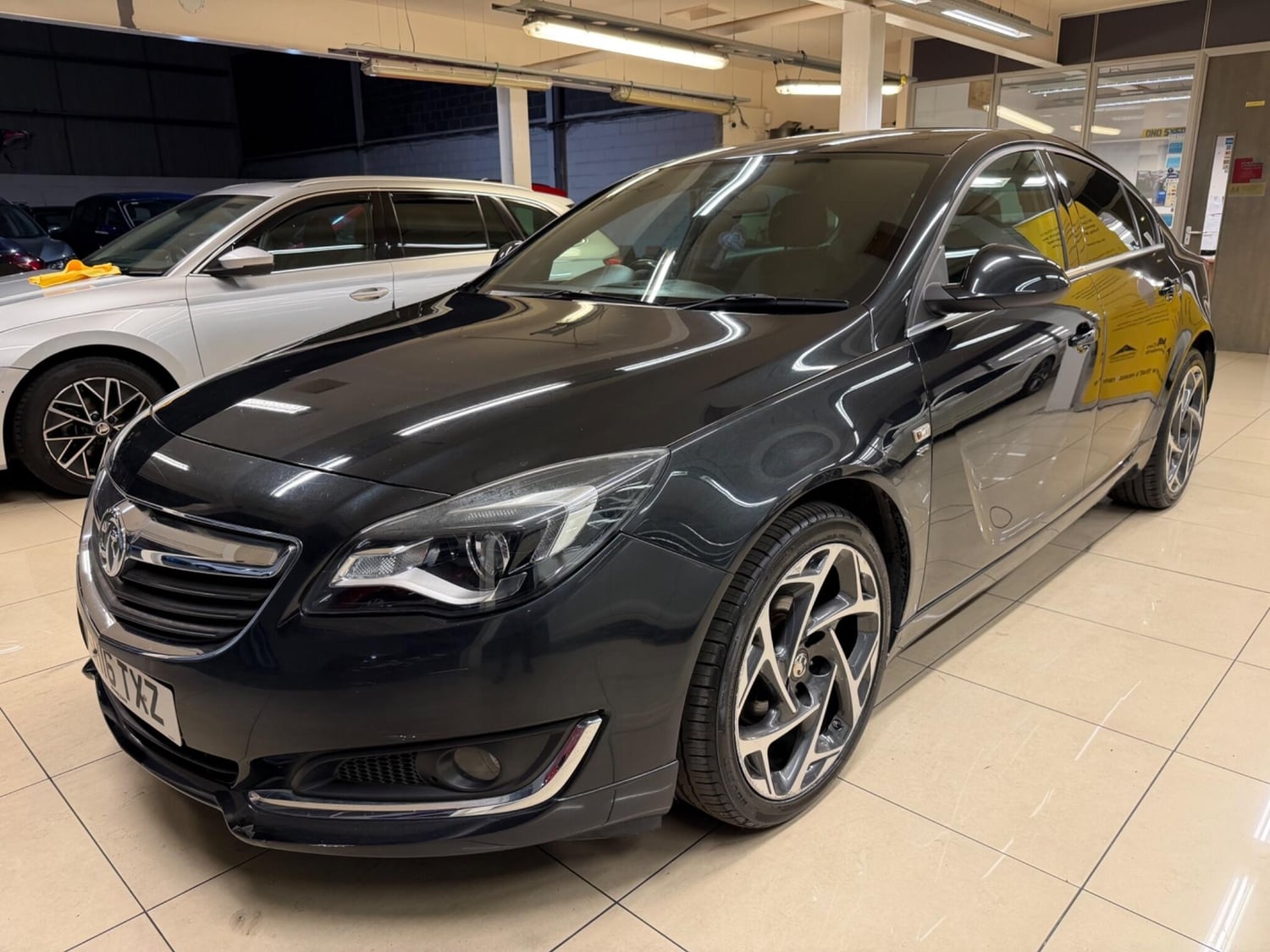 Vauxhall Insignia 2016 - Cars in Rotherham